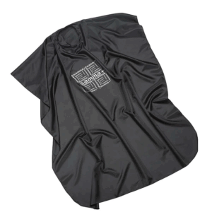 Pelerina Gamma+ neagra cu logo alb si inchidere cu capse