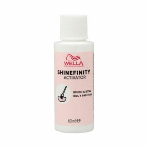 Imagine principala pentru Wella - Shinefinity Activator Brush & Bowl 2% - 60 ml, ideal in combinatie cu vopseaua Shinefinity